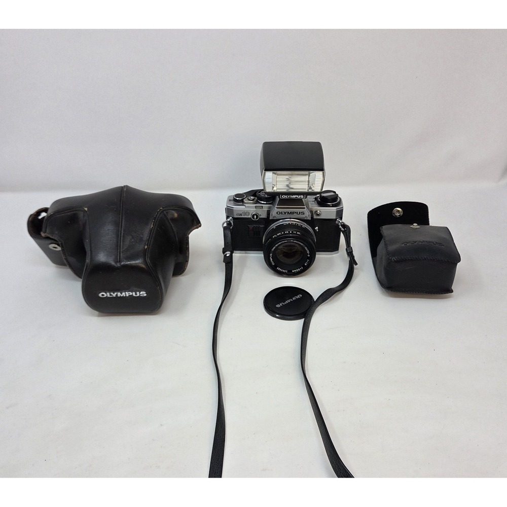 Vintage Olympus OM-10 35mm SLR Film Camera 50mm f1.8 Lens Flash Case Bundle